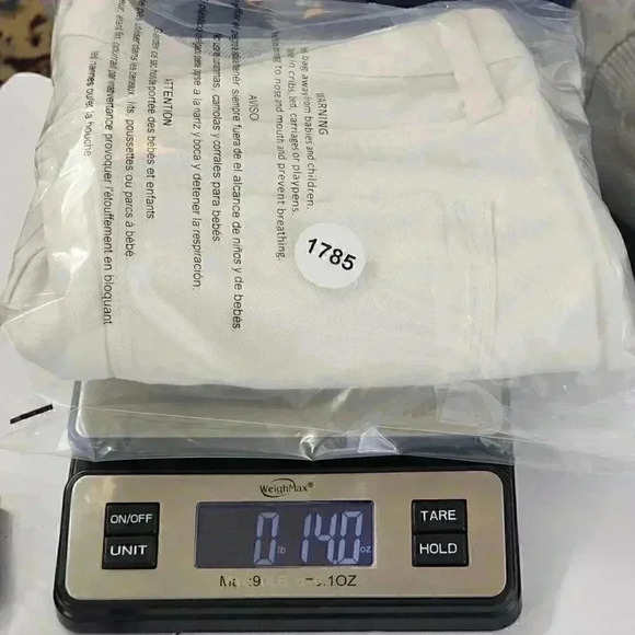 Banana Republic White Crop Denim Women's Size 28 - Picture 8 of 8